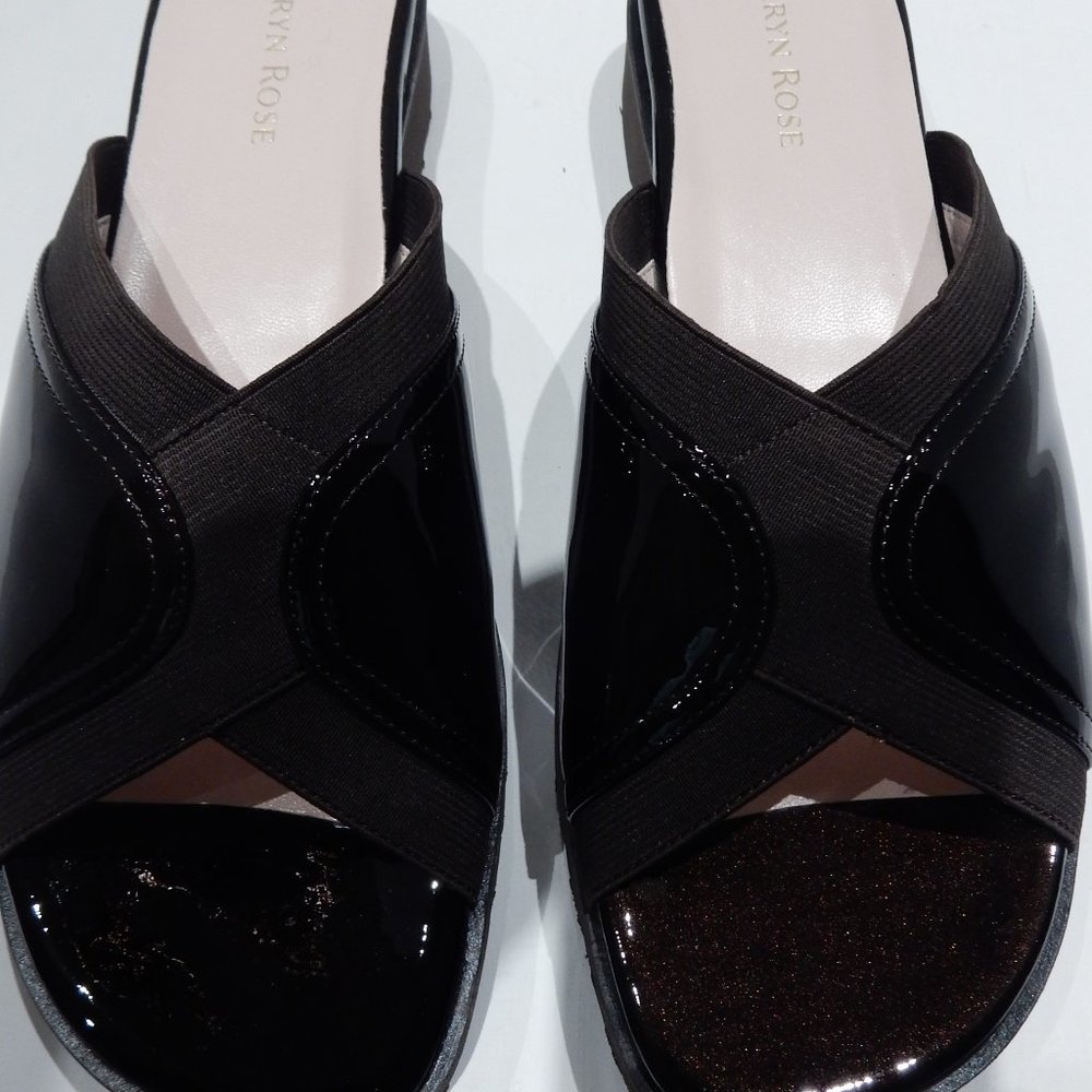 TARYN ROSE TESS BROWN METALLIC PATENT SLIDE SANDALS IN 9 1/2M